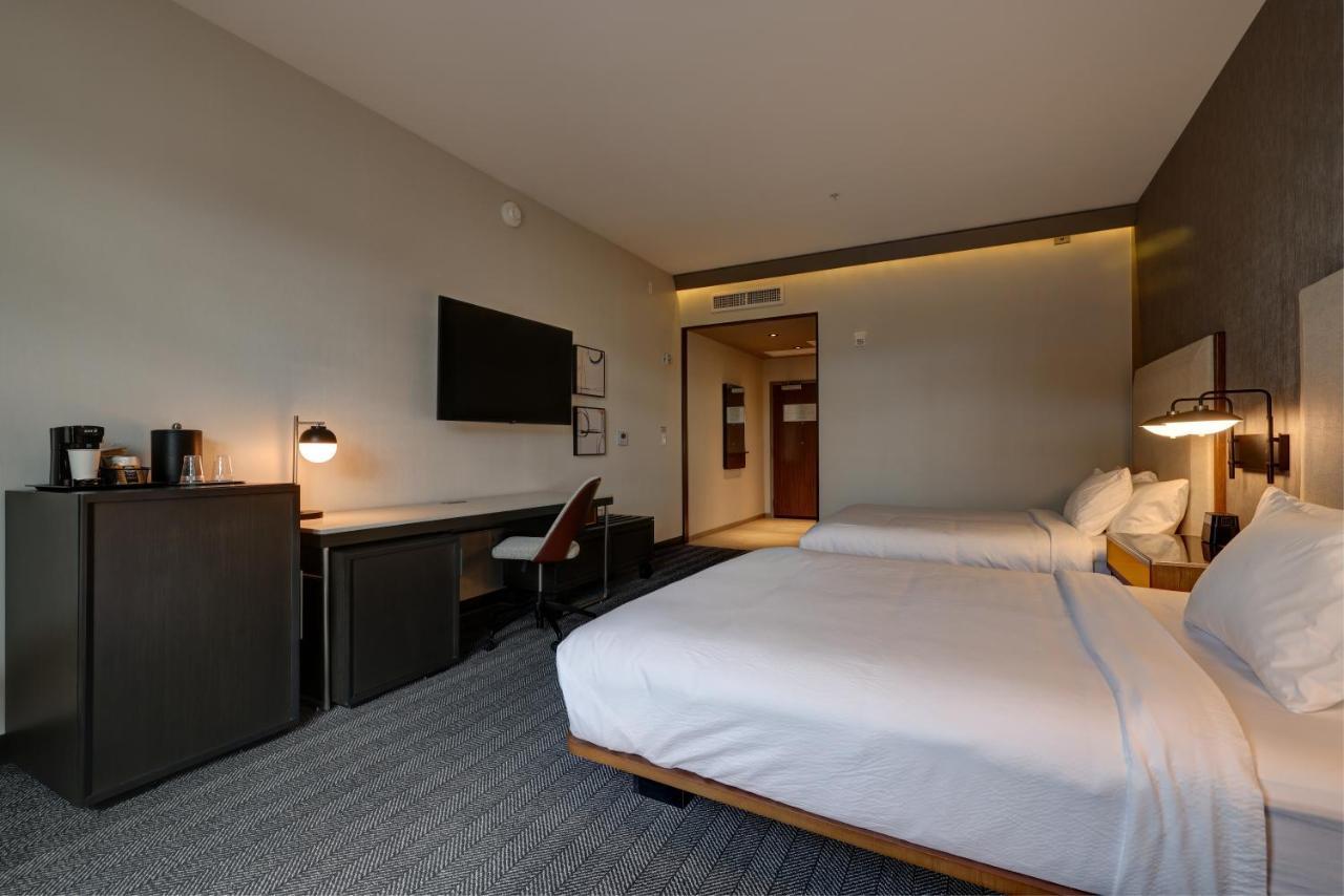 Courtyard By Marriott Iowa City University Heights Ngoại thất bức ảnh