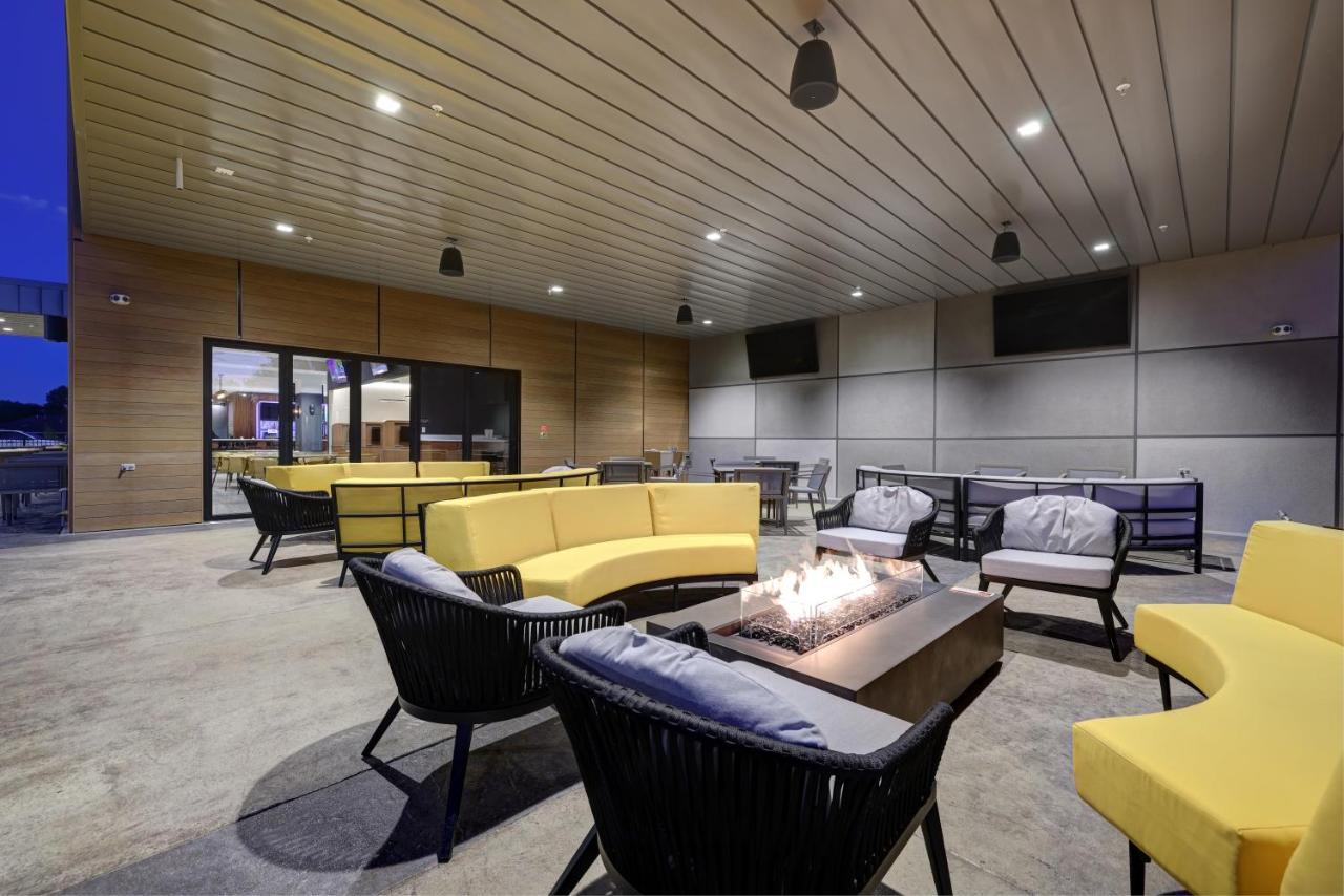 Courtyard By Marriott Iowa City University Heights Ngoại thất bức ảnh