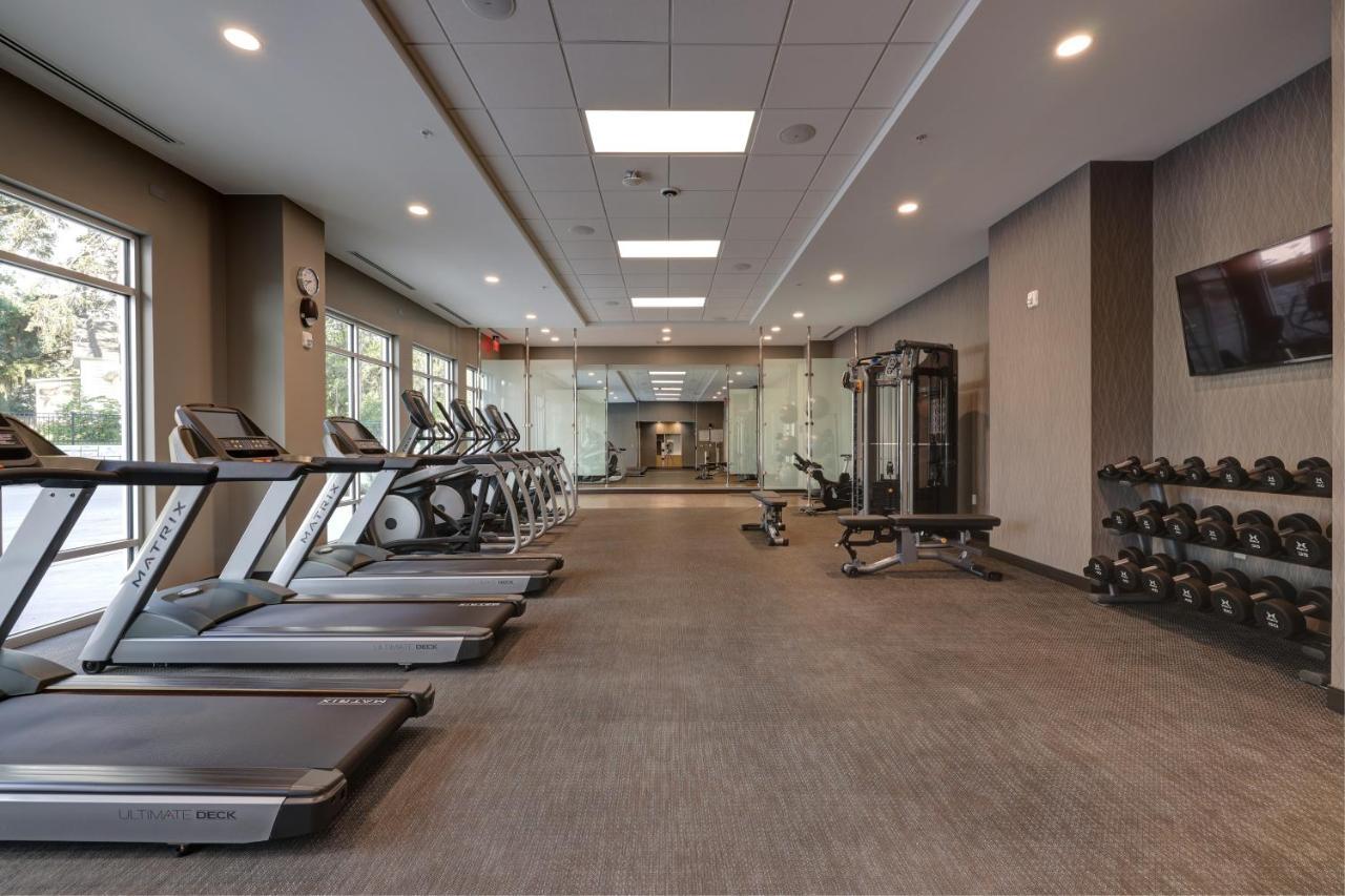 Courtyard By Marriott Iowa City University Heights Ngoại thất bức ảnh