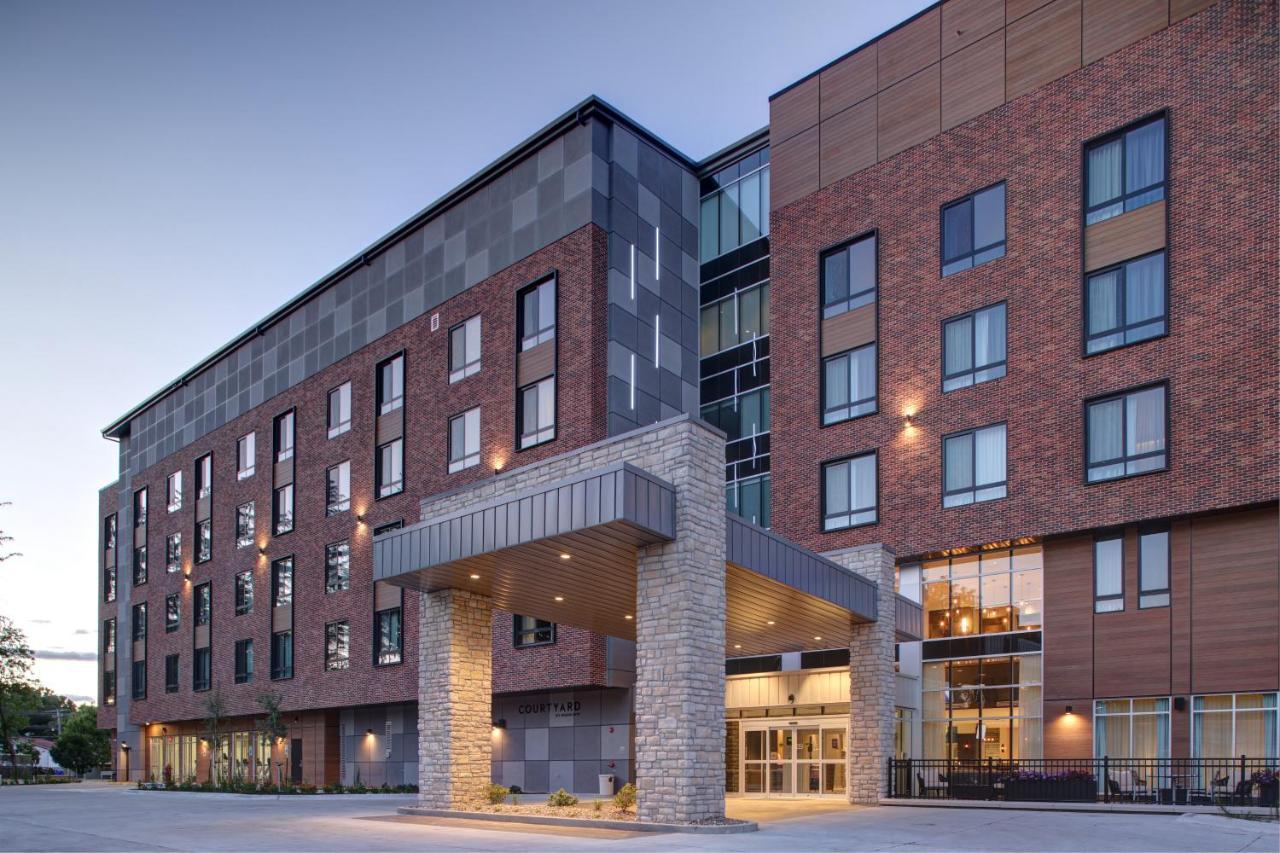 Courtyard By Marriott Iowa City University Heights Ngoại thất bức ảnh