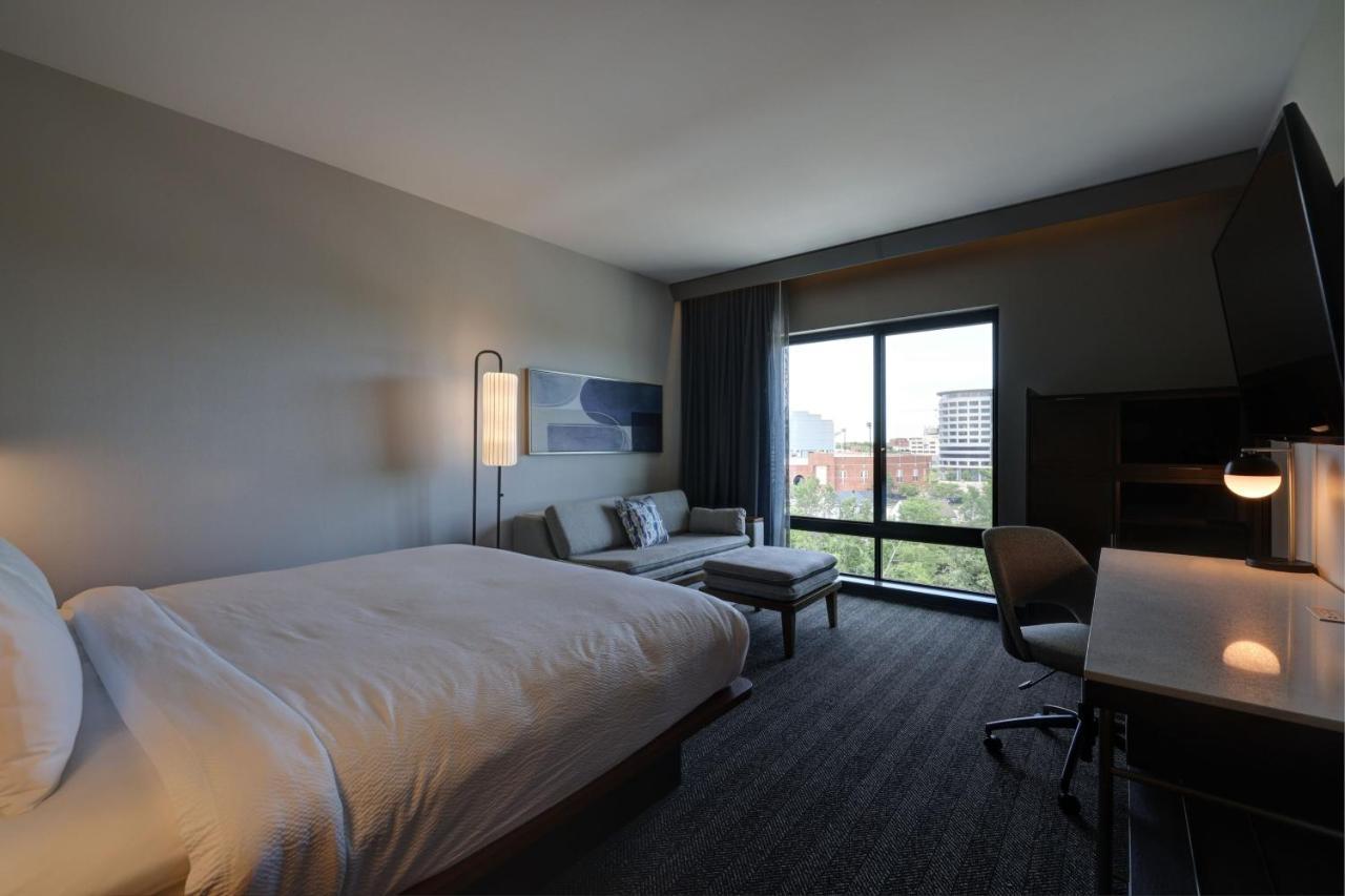 Courtyard By Marriott Iowa City University Heights Ngoại thất bức ảnh
