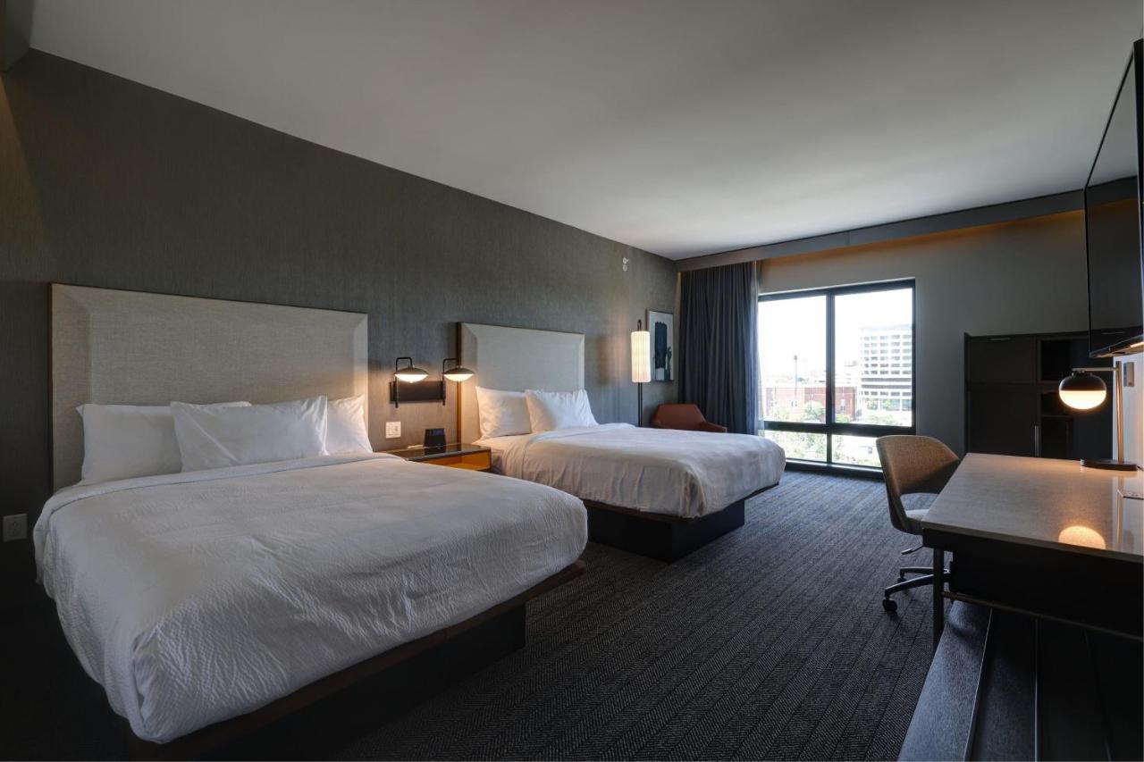 Courtyard By Marriott Iowa City University Heights Ngoại thất bức ảnh